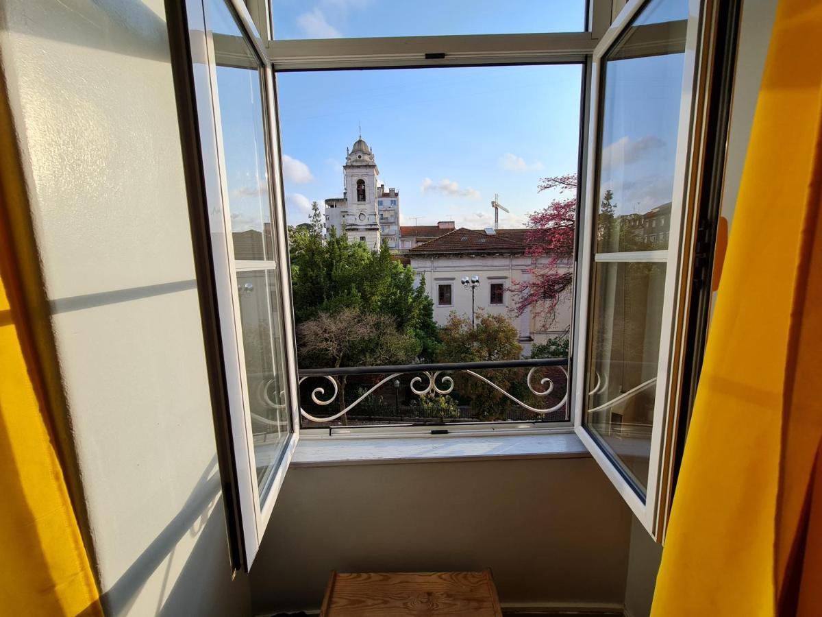 Shangri-La Hostel Anjos 리스본 외부 사진