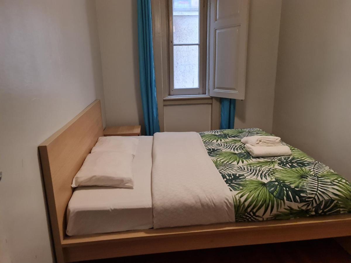 Shangri-La Hostel Anjos 리스본 외부 사진