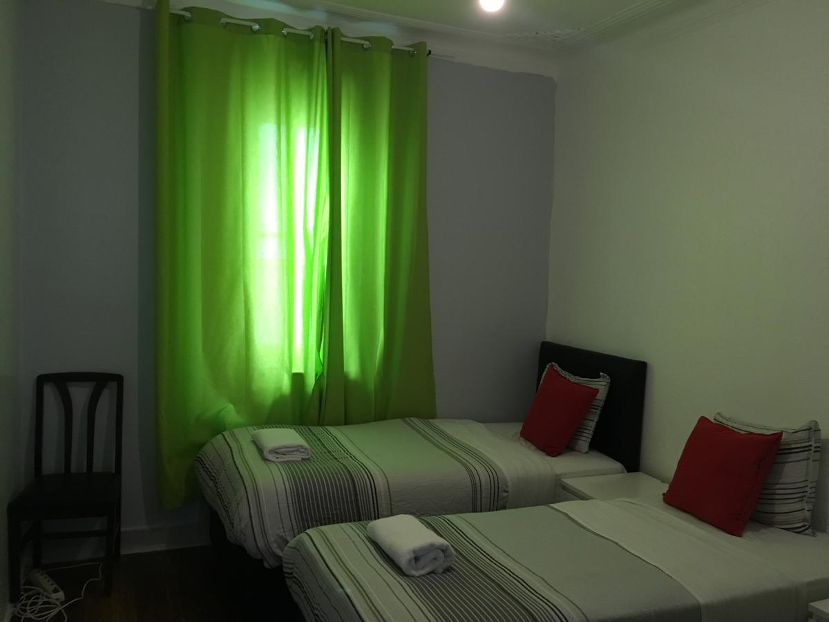 Shangri-La Hostel Anjos 리스본 외부 사진